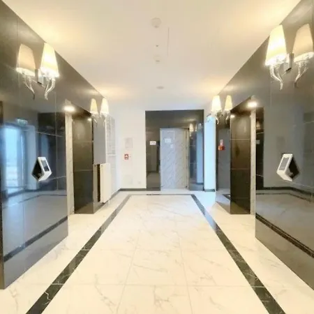 Apartment Hanza Tower Platinium & Sauna & Jacussi & Pool